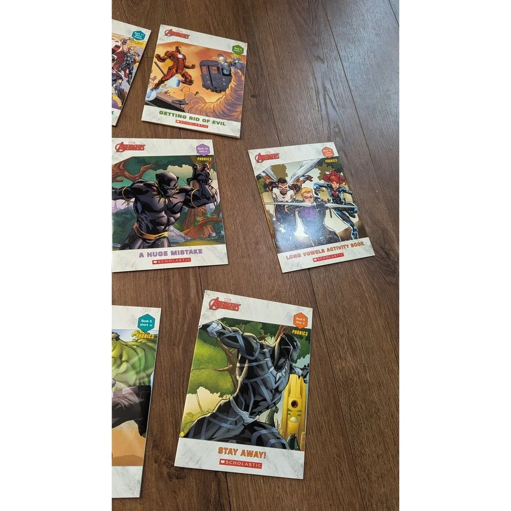 Marvel Avengers Phonics Books & Guardians of the Galaxy Reader Lot of 11